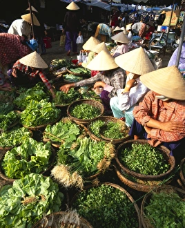 Indo China Gallery: Central market, Hoi An, Central Vietnam, Vietnam