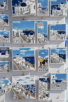 Images Dated 1st July 2016: Ceramic tile souvenirs, Oia, Santorini (Thira), Cyclades Islands, Greece