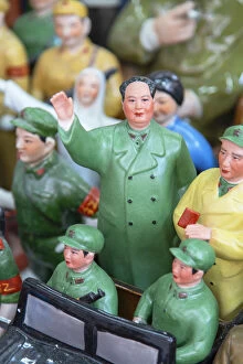 Images Dated 15th November 2018: Chairman Mao model souvenir at Cat Street anitques market, Sheung Wan, Hong Kong Island