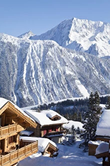 Images Dated 8th June 2009: Chalets in Courchevel 1850 ski resort in the Three Valleys, Les Trois Vallees, Savoie
