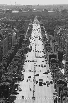 Champs Elysees Prints: Champs Elysees, Paris, France