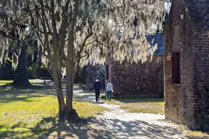 Images Dated 20th February 2017: Charleston, South Carolina, Boone Hall Plantation And Gardens, Antebellum Era, Slave