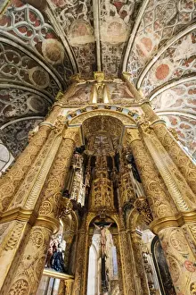 The Charola, with its origin in the 12th century, was the Templar Knights oratorium