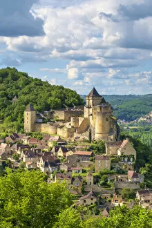 Images Dated 29th May 2014: Chateau de Castelnaud castle and village, Castelnaud-la-Chapelle, Dordogne Department