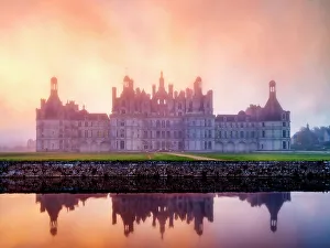 Chateau Prints: Chateau de Chambord, Sunrise Fog Loire Valley