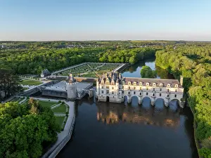 Chateau Prints: Chateau de Chenonceau on the Cher river