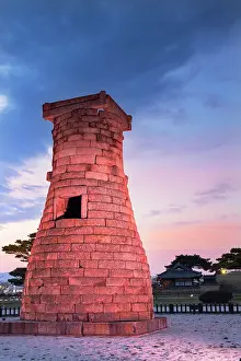 Gyeongju Prints: Cheomseongdae Observatory (UNESCO World Heritage Site) at sunset, Gyeongju, South Korea