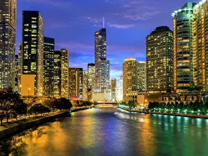 Mid West Prints: Chicago River and River walk, view to Trump Tower Chicago, Illinois, Midwest, USA