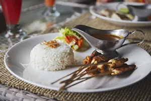 Images Dated 19th September 2011: Chicken satay, Bali, Indonesia