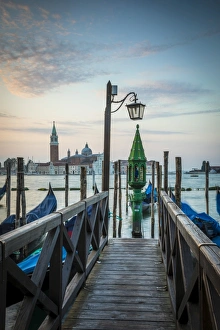 Images Dated 27th September 2016: Chiesa di San Giorgio Maggiore & St. Marks Square (Piazza San Marco) Venice, Italy