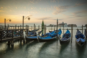 Images Dated 27th September 2016: Chiesa di San Giorgio Maggiore & St. Marks Square (Piazza San Marco) Venice, Italy
