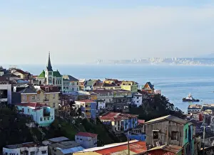 Chile, Valparaiso, Elevated view of the historic quarter Cerro Concepcion, declared