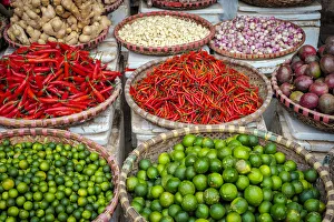 Old Quarter Prints: Chili peppers, limes and garlic for sale at Đồng Xuan