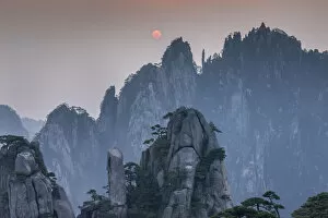 Images Dated 6th September 2021: China, Anhui Province, Huangshan National Park