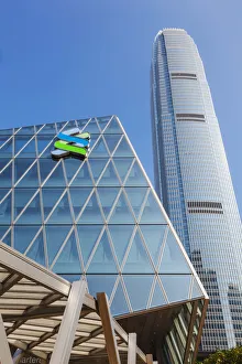 Central Gallery: China, Hong Kong, Central, Exchange Square, The Forum Buliding and IFC Tower