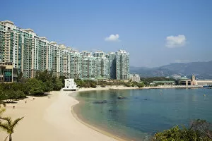 Images Dated 14th April 2011: China, Hong Kong, Park Island, Tung Wan Beach and High Rise Apartments