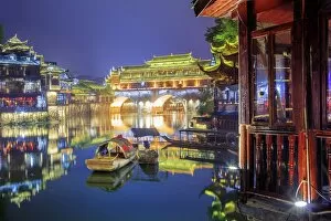 Images Dated 18th May 2016: China, Hunan province, Fenghuang, riverside houses