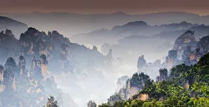 Images Dated 10th March 2017: China, Hunan, Zhangjiajie National Forest Park, also called the Halleluja mountains