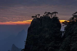 Images Dated 6th September 2021: China, Jiangxi Province, UNESCO World Heritage Site, Sanqingshan National Park