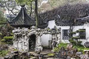 Yu Garden Prints: China, Shanghai, Old Town, YuYuan Gardens