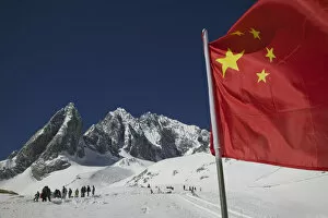Images Dated 4th August 2008: China, Yunnan Province, Lijiang, Jade Dragon Snow Mountain at Dry Sea Area with Chinese