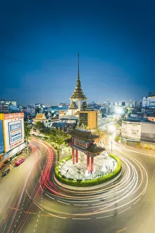 Images Dated 2nd January 2018: Chinatown Gate, Bangkok, Thailand