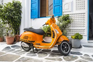 Images Dated 10th October 2018: Chora (Mykonos Town), Mykonos, Cyclades Islands, Greece