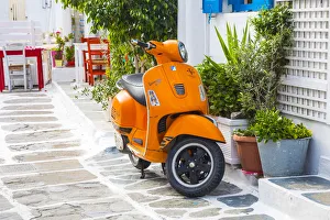 Images Dated 10th October 2018: Chora (Mykonos Town), Mykonos, Cyclades Islands, Greece