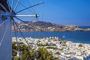 Images Dated 10th October 2018: Chora (Mykonos Town), Mykonos, Cyclades Islands, Greece