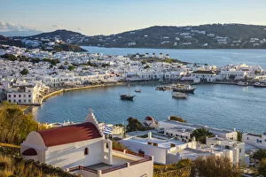 Images Dated 10th October 2018: Chora (Mykonos Town), Mykonos, Cyclades Islands, Greece