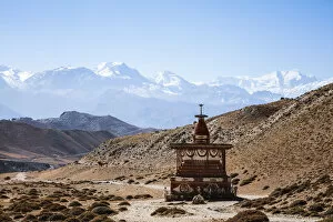 Images Dated 14th March 2017: Chorten (small stupa), Upper Mustang region, Nepal