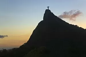 Images Dated 13th February 2007: Christ the Redeemer statue, Rio de Janeiro, Brazil