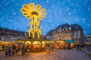 Market Square Prints: Christmas market on the marketplace in Heidelberg, Baden-Wurttemberg, Germany