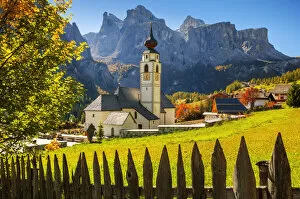 Images Dated 19th February 2021: Church of Colfosco (Kolfuschg), Val Badia, Ladinia, Dolomites, Italy Europe