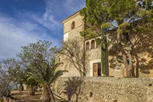 Images Dated 29th September 2021: Church of Deia in the Serra de Tramuntana, Mallorca, Spain