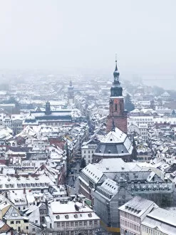 Church of the Holy Spirit (Heliggeistkirche) and old town in winter, Heidelberg