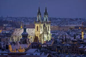 Images Dated 25th February 2021: Church of our lady before Tyn seen from Letna Park at twilight in winter, Prague, Bohemia