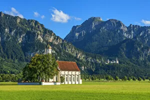 Images Dated 18th September 2018: Church St. Coloman with Neuschwanstein castle and Saauling mountain, Schwangau, Bavaria