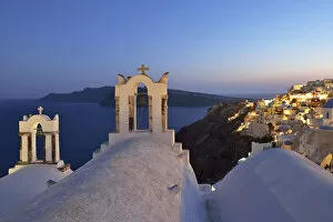 Images Dated 4th October 2013: Church and town of Oia at dusk, Santorini, Kyclades, South Aegean, Greece, Europe