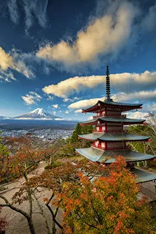 Chureito Pagoda & Mt. Fuji in Autumn, Fujiyoshida, Yamanashi Prefecture, Japan