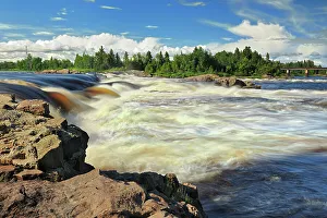 Chutes a Michel. Riviere Ashuapmushuan, Quebec, Canada
