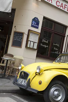 Saint Louis Prints: Citreon outside cafe in Ile St. Louis, Paris, France