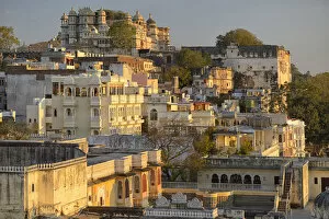 Udaipur Collection: City and city palace, Udaipur, Rajasthan, India, Asia