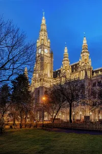 Reiseorte Prints: City Hall, Rathausplatz, Vienna, Austria