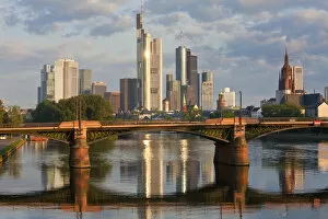 Images Dated 15th March 2010: City Skyline, Frankfurt Am Main, Hessen, Germany