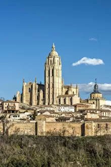 Images Dated 6th April 2018: City skyline with the Gothic Cathedral, Segovia, Castile and Leon, Spain