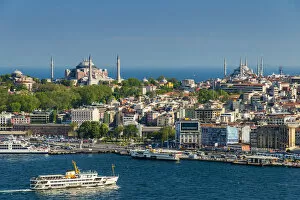 Mosques Gallery: City skyline with Hagia Sophia and Sultan Ahmed Mosque or Blue Mosque, Istanbul, Turkey
