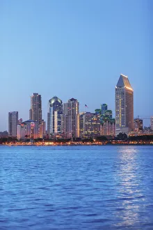 Images Dated 18th December 2020: City skyline, San Diego, California, USA