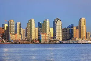 Images Dated 18th December 2020: City skyline, San Diego, California, USA