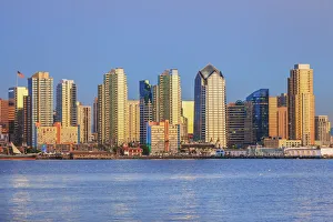 Images Dated 18th December 2020: City skyline, San Diego, California, USA
